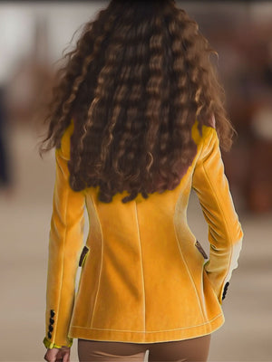 The Hélèna Velvet Blazer