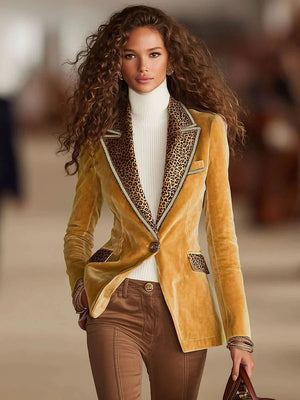The Hélèna Velvet Blazer