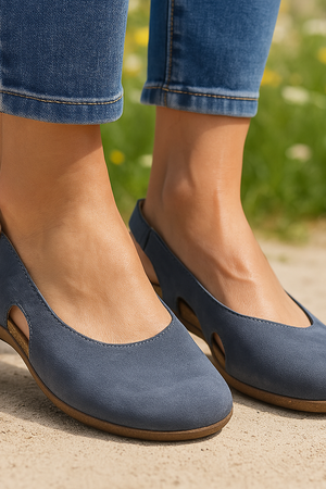 Cushioned Strap Sandals