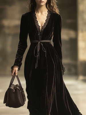 The Amable Lace Maxi Dress