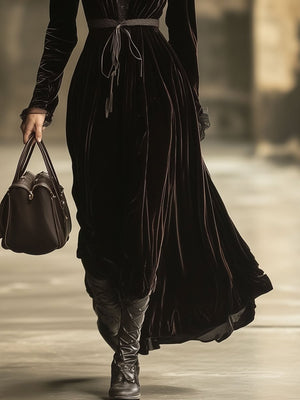 The Amable Lace Maxi Dress